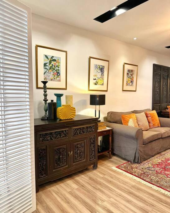 Central Bangkok, 5 Stars River View & Characteristic Decor Esterno foto