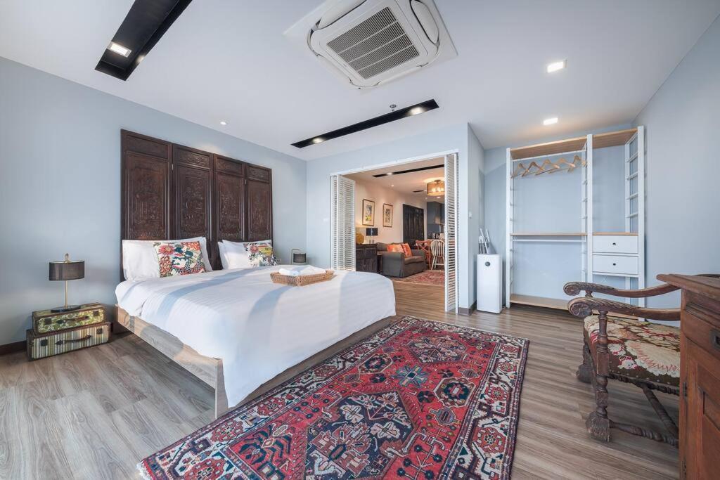 Central Bangkok, 5 Stars River View & Characteristic Decor Esterno foto